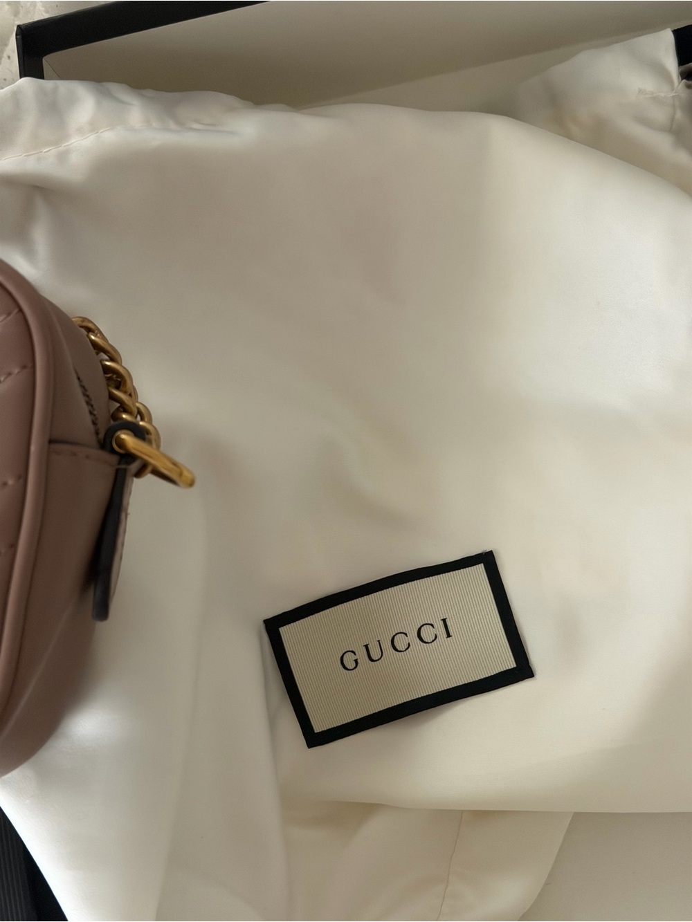 Gucci Marmont Matelassé Leather Camera Bag - Picture 4 of 4